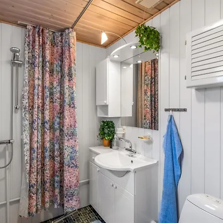 Saxe - 1km From The Sea By Interhome